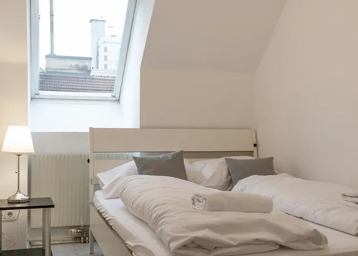 Homely 3br Perfect For Families And Groups דירה